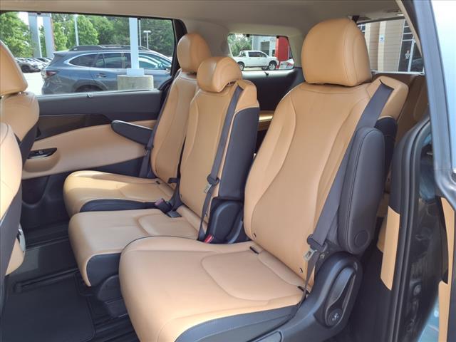used 2024 Kia Carnival car, priced at $37,500
