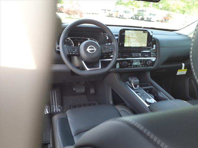 used 2024 Nissan Pathfinder car