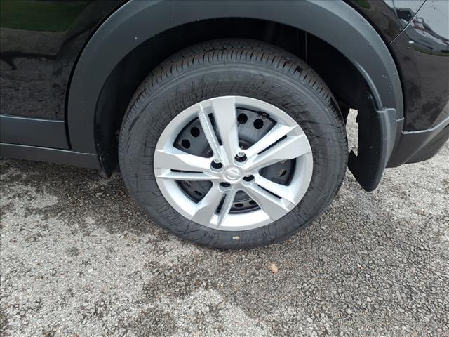 new 2025 Nissan Kicks Play car, priced at $20,865