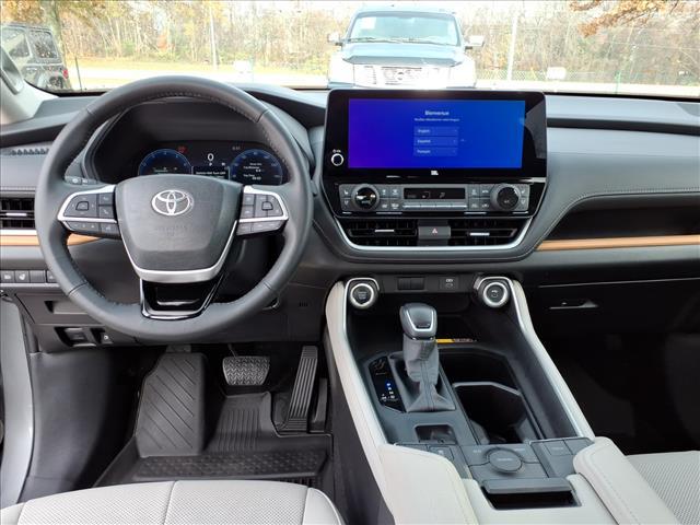 used 2025 Toyota Grand Highlander car, priced at $52,495