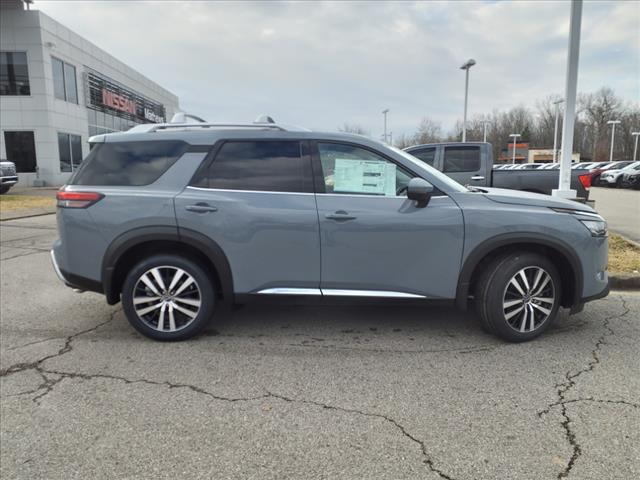 new 2025 Nissan Pathfinder car, priced at $50,321