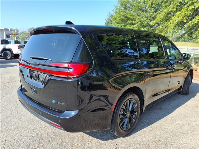 used 2024 Chrysler Pacifica Hybrid car, priced at $38,950
