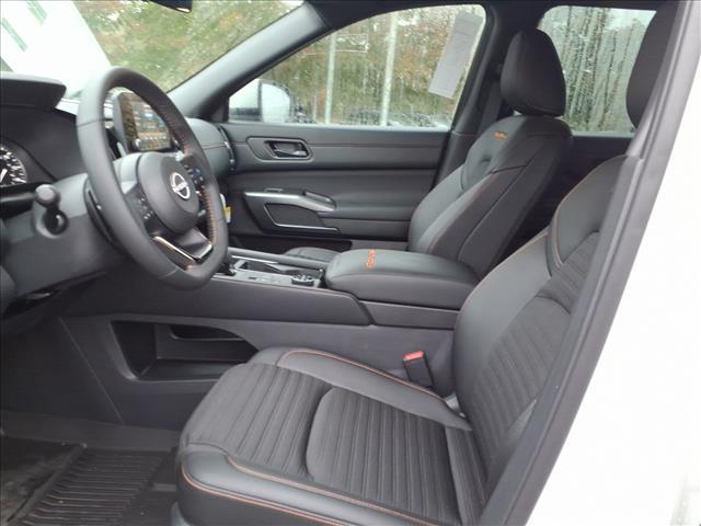 new 2025 Nissan Pathfinder car