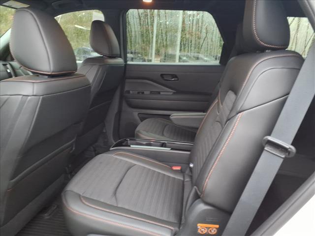 new 2025 Nissan Pathfinder car