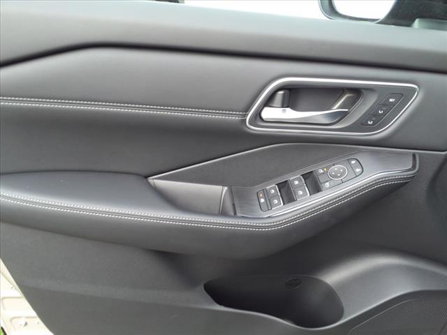 new 2025 Nissan Rogue car, priced at $40,491