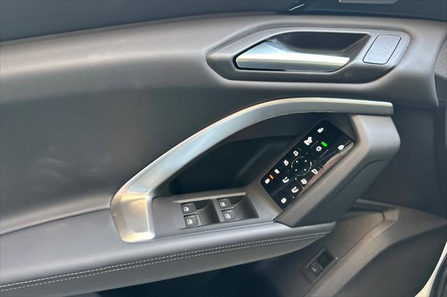 new 2025 Audi Q5 car, priced at $60,960