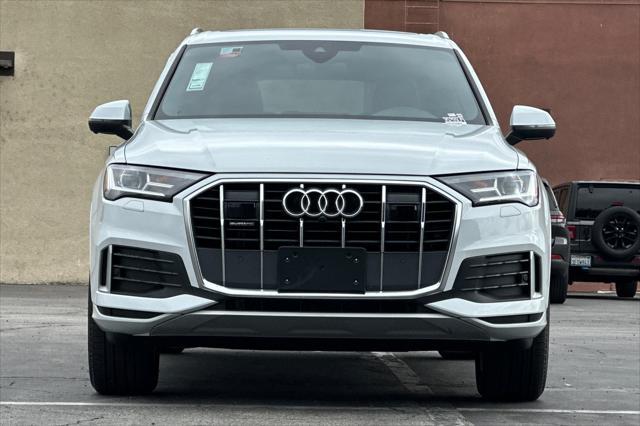 used 2024 Audi Q7 car, priced at $49,049