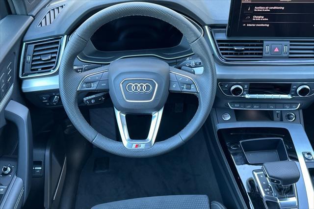 new 2025 Audi Q5 car, priced at $69,615