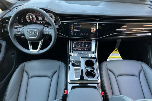 new 2025 Audi Q7 car, priced at $75,160