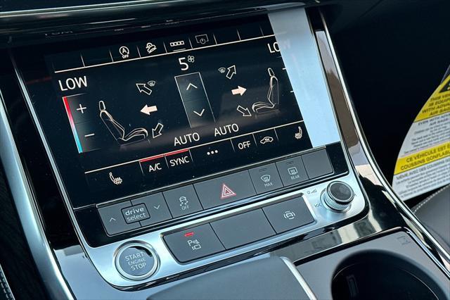 new 2025 Audi Q7 car, priced at $75,160