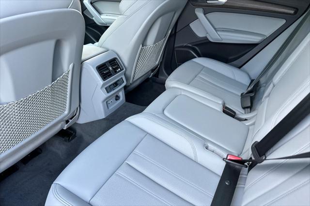 new 2025 Audi Q5 car, priced at $70,110