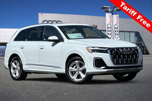 new 2025 Audi Q7 car, priced at $69,520