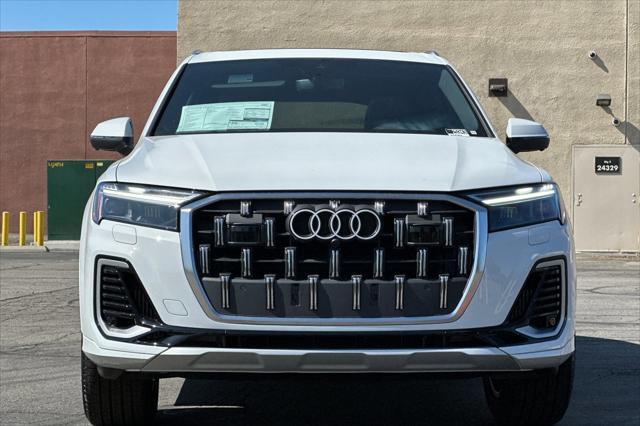 new 2025 Audi Q7 car, priced at $69,520
