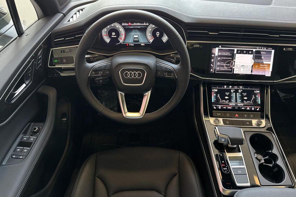 new 2025 Audi Q7 car, priced at $71,685