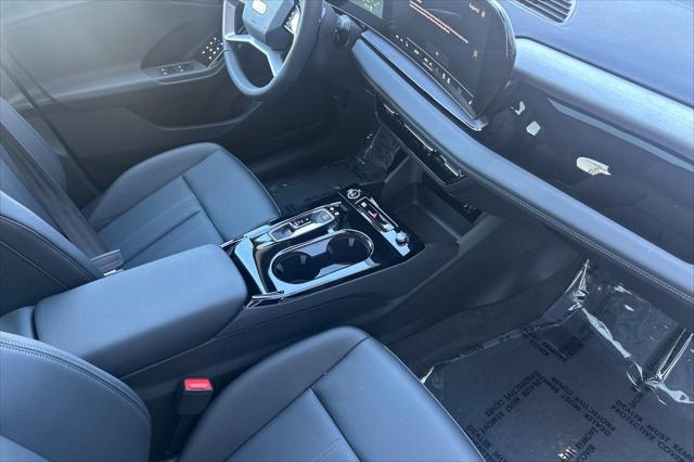 new 2025 Audi Q6 e-tron car, priced at $70,660
