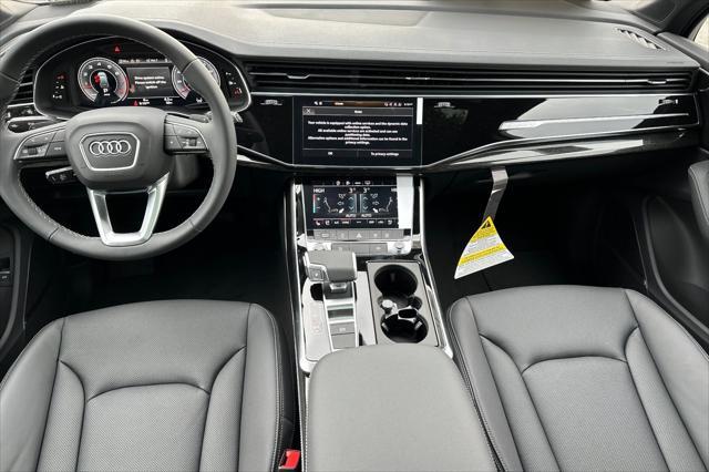 new 2025 Audi Q7 car, priced at $76,710