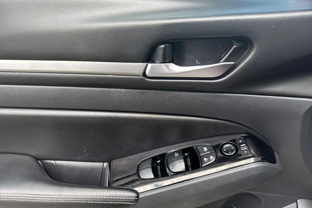 used 2023 Nissan Altima car, priced at $18,271