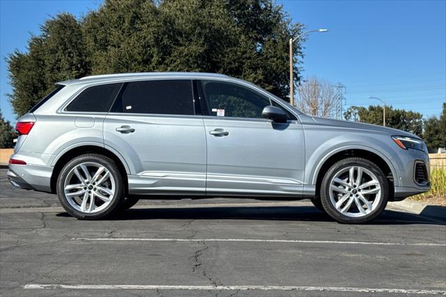 new 2025 Audi Q7 car, priced at $76,360