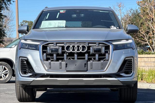 new 2025 Audi Q7 car, priced at $76,360