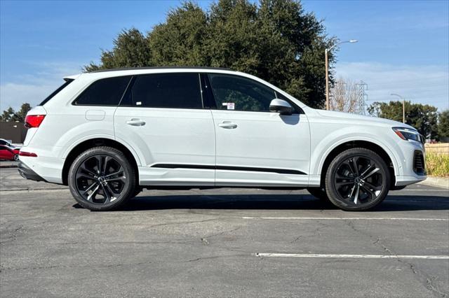 new 2025 Audi Q7 car, priced at $74,410