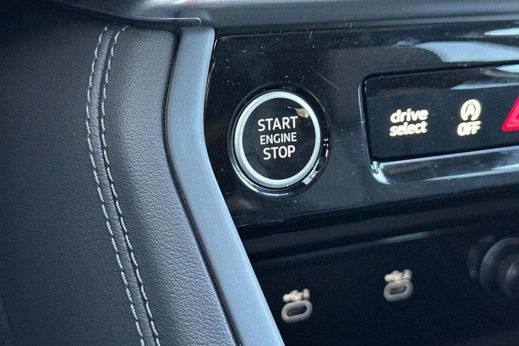 new 2025 Audi Q5 car, priced at $60,960