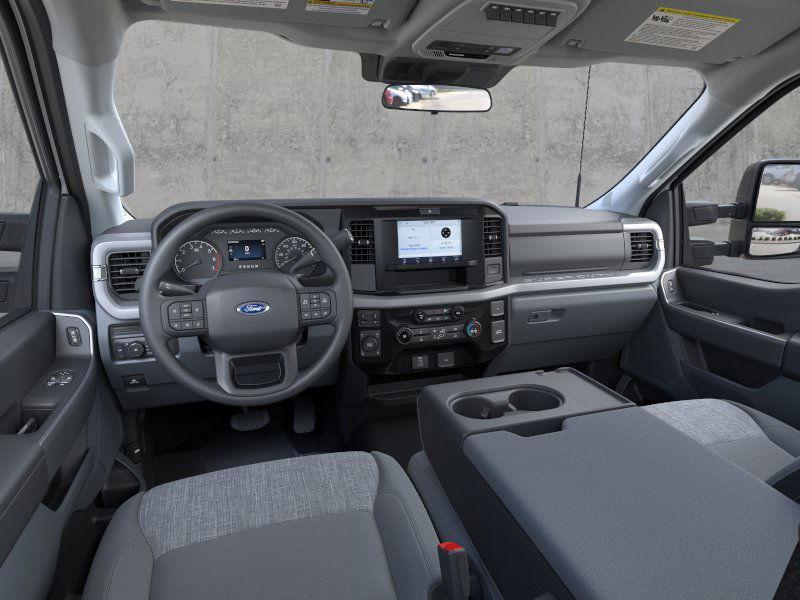 new 2025 Ford F-250 car