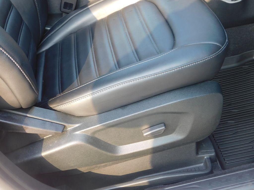 used 2022 Ford Edge car, priced at $29,480