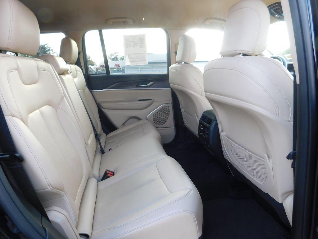 used 2022 Jeep Grand Cherokee car, priced at $29,888