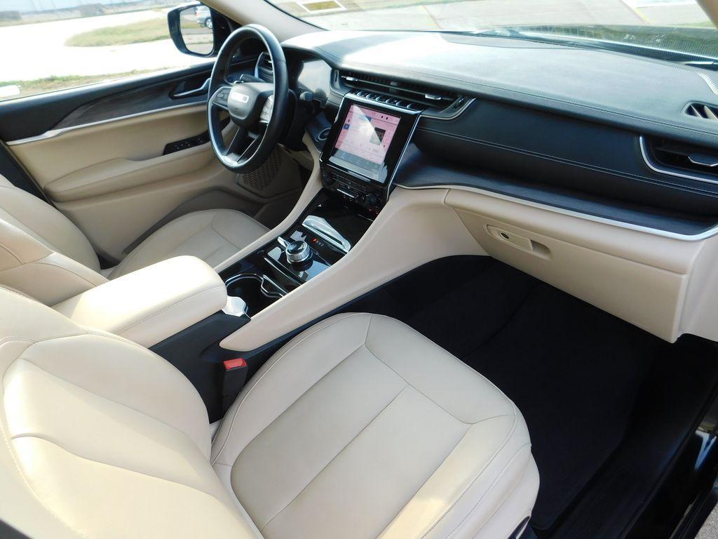 used 2022 Jeep Grand Cherokee car, priced at $29,888