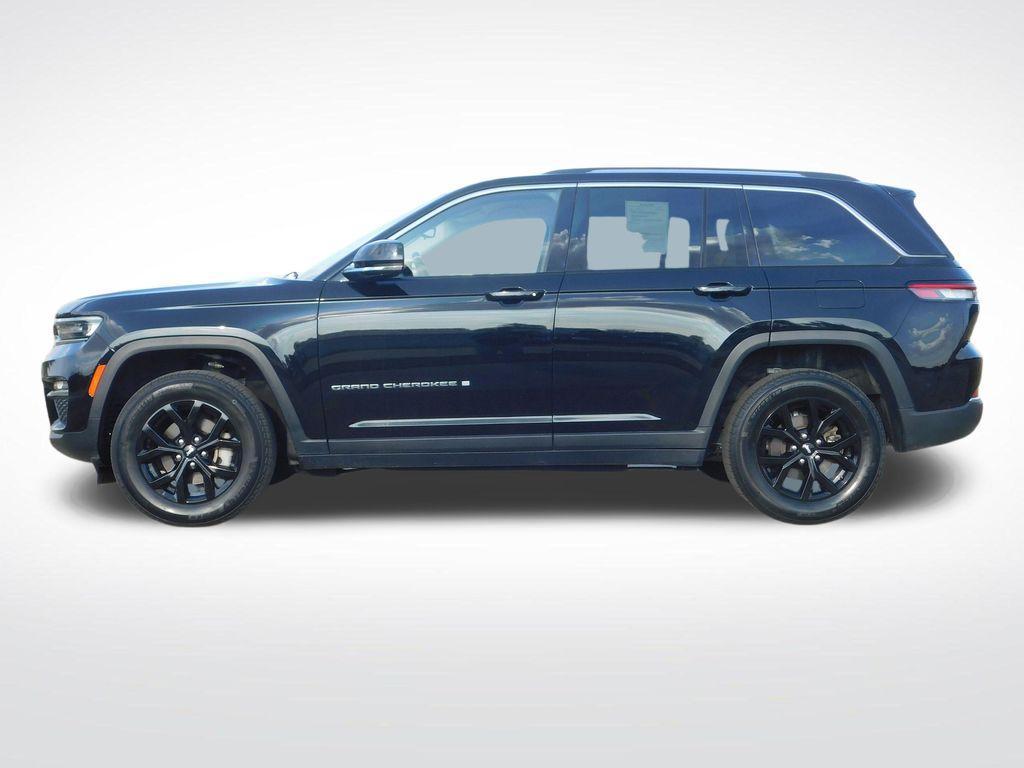 used 2022 Jeep Grand Cherokee car, priced at $29,888