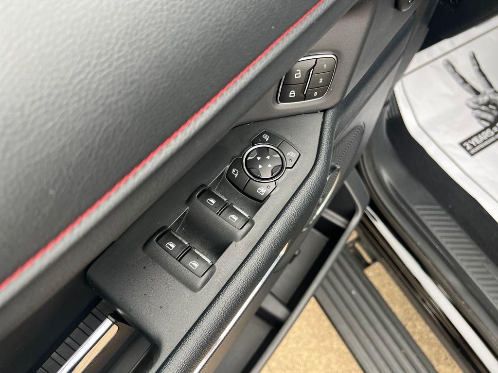 used 2024 Ford Expedition car, priced at $61,953