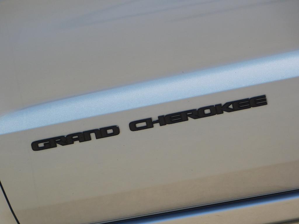 used 2019 Jeep Grand Cherokee car, priced at $15,911