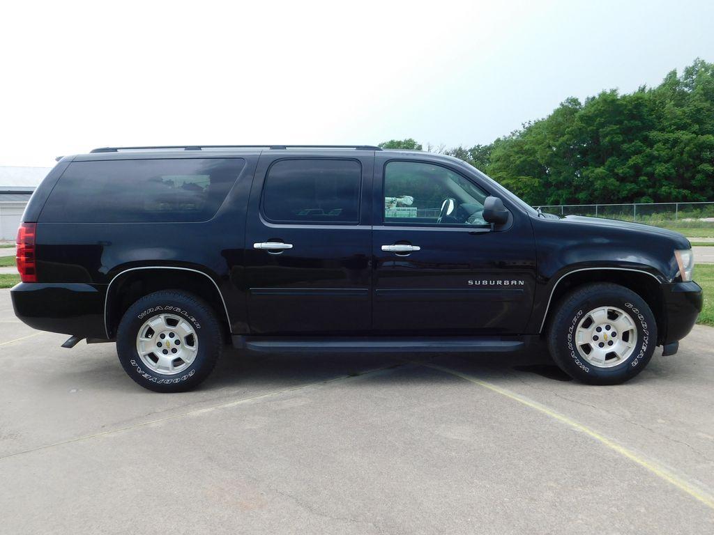 used 2010 Chevrolet Suburban car, priced at $8,897