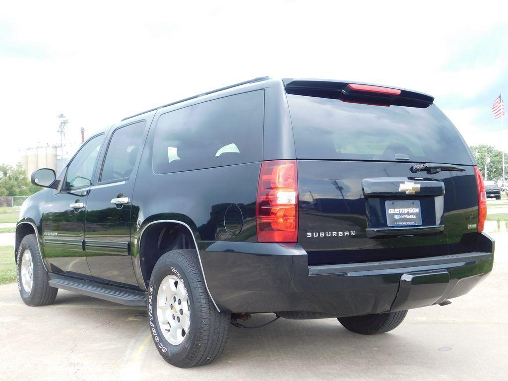 used 2010 Chevrolet Suburban car, priced at $8,897