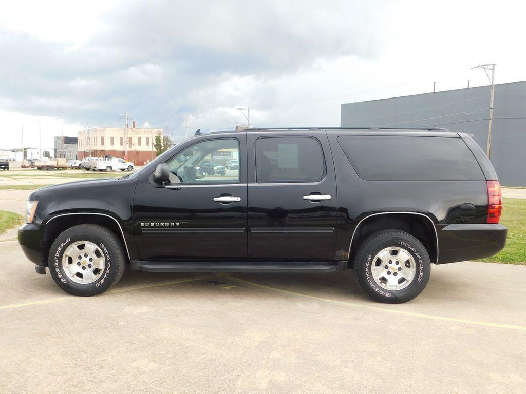 used 2010 Chevrolet Suburban car, priced at $8,897