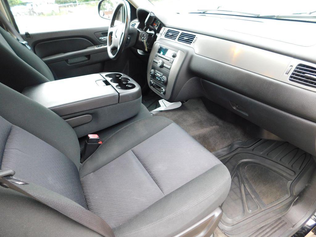 used 2010 Chevrolet Suburban car, priced at $8,897