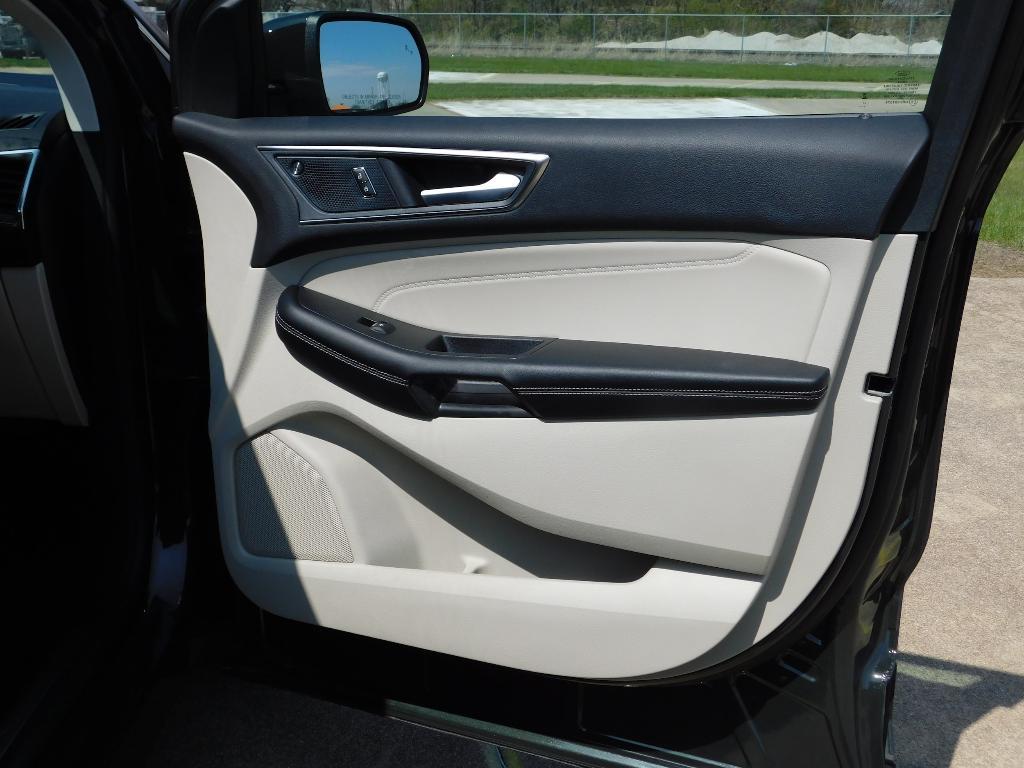 used 2024 Ford Edge car, priced at $39,469