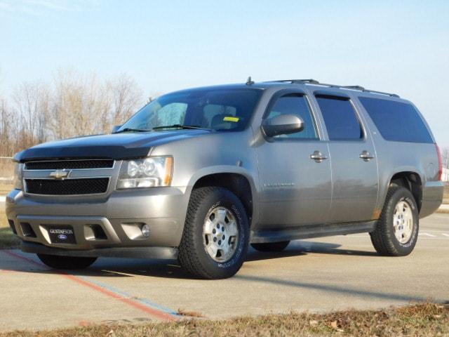 used 2009 Chevrolet Suburban car, priced at $7,500