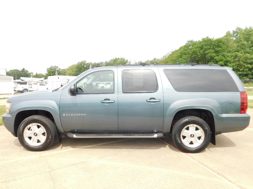 used 2009 Chevrolet Suburban car, priced at $4,910