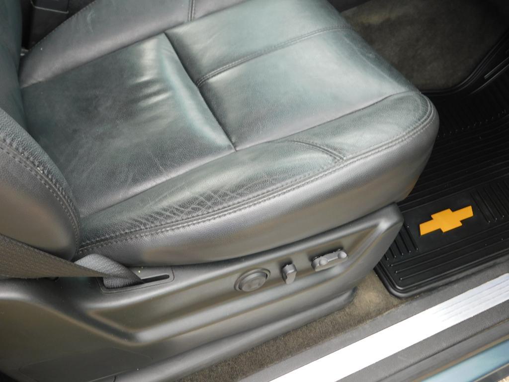 used 2009 Chevrolet Suburban car, priced at $4,910