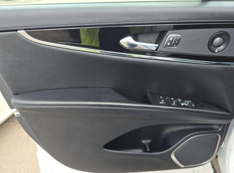 used 2021 Lincoln Nautilus car, priced at $33,133
