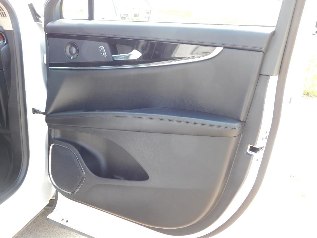 used 2021 Lincoln Nautilus car, priced at $33,133