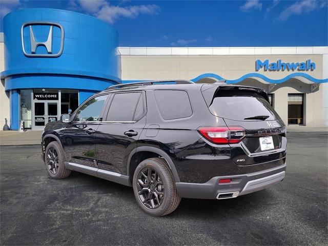 new 2025 Honda Pilot car, priced at $52,950