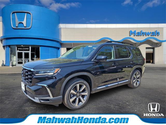 new 2025 Honda Pilot car, priced at $55,260