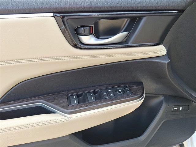 used 2018 Honda Clarity Plug-In Hybrid car, priced at $13,999