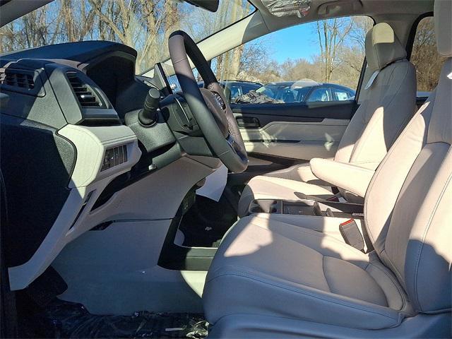new 2025 Honda Odyssey car, priced at $43,670