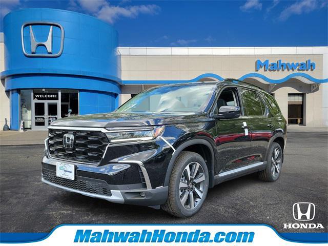 new 2025 Honda Pilot car, priced at $50,995