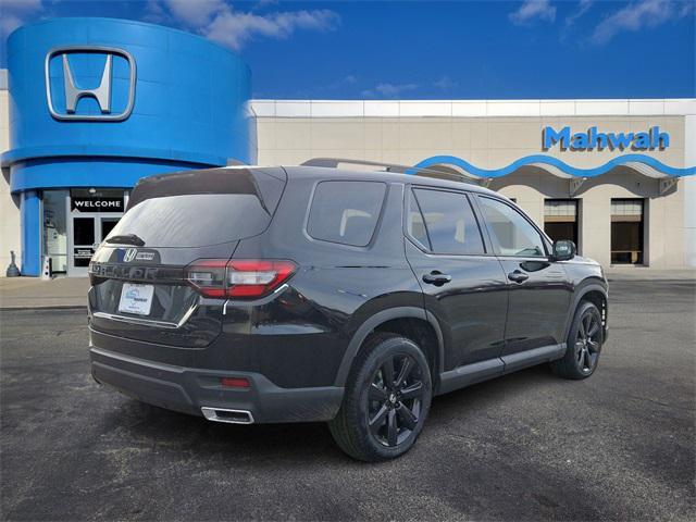 new 2025 Honda Pilot car, priced at $55,675