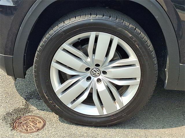 used 2019 Volkswagen Atlas car, priced at $15,999