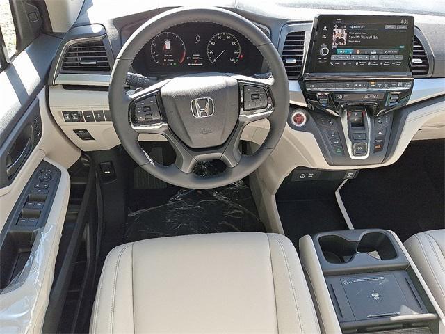 new 2026 Honda Odyssey car, priced at $44,290
